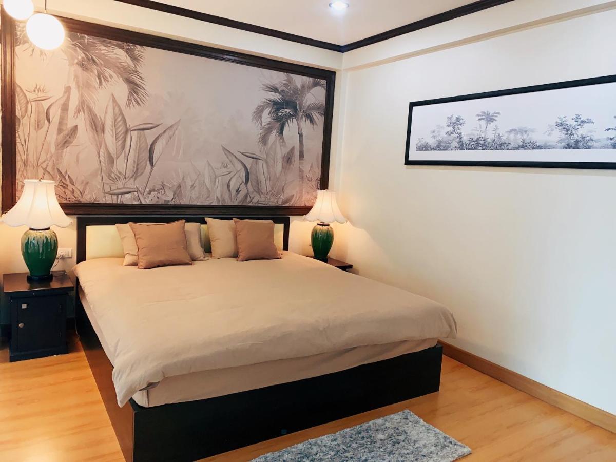 October Hostel Chiangmai Chiang Mai Zewnętrze zdjęcie