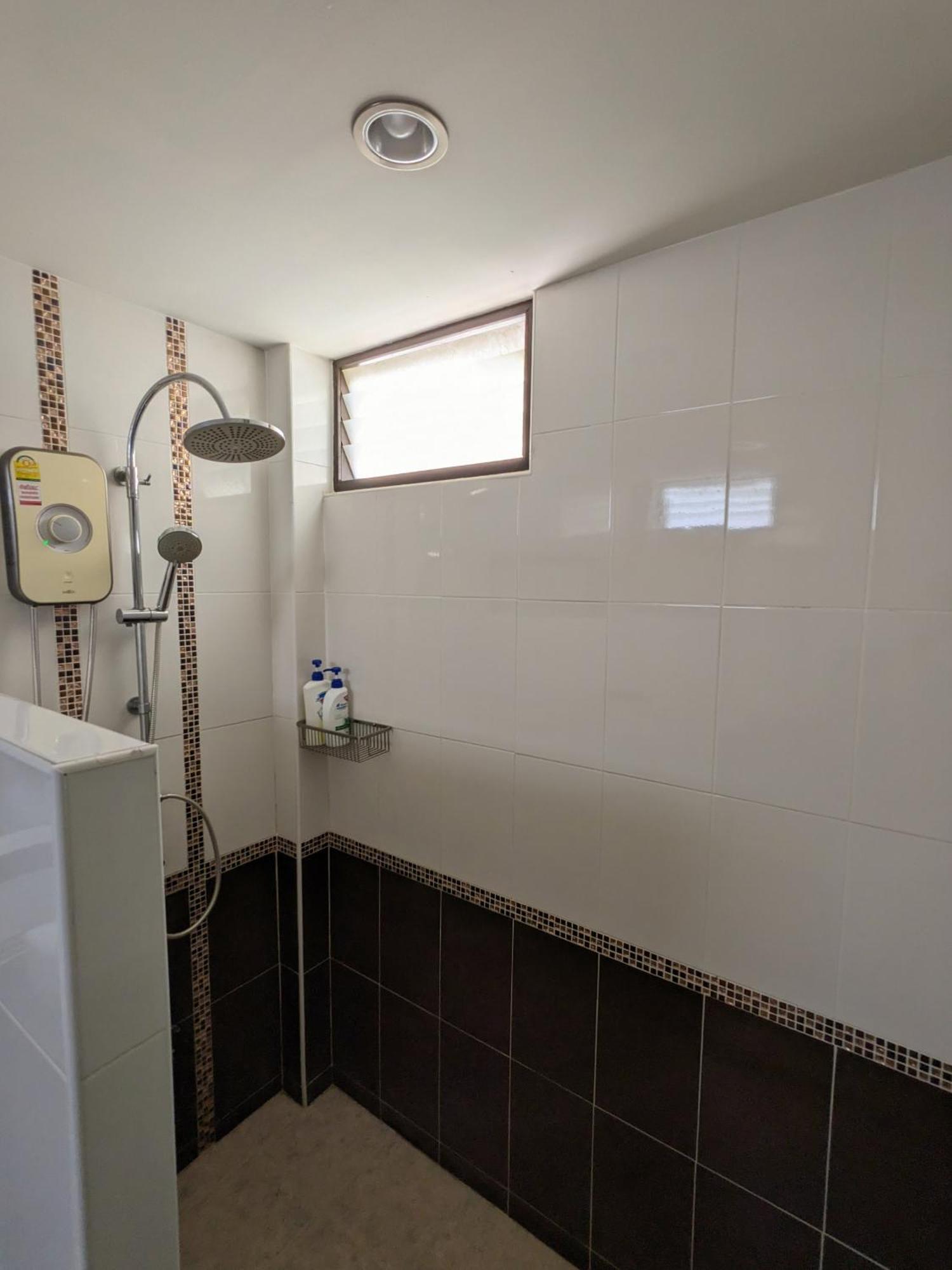 October Hostel Chiangmai Chiang Mai Zewnętrze zdjęcie