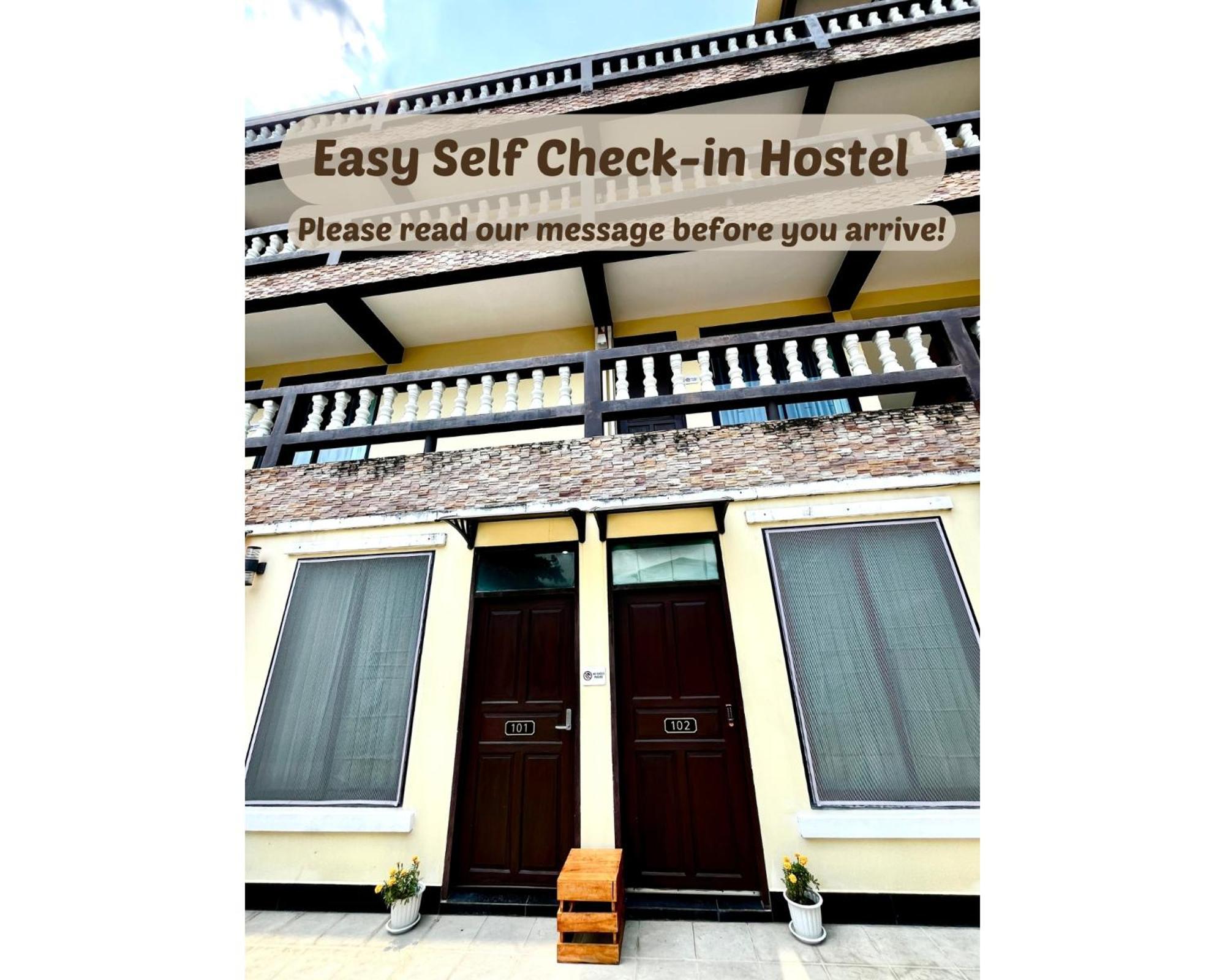October Hostel Chiangmai Chiang Mai Zewnętrze zdjęcie